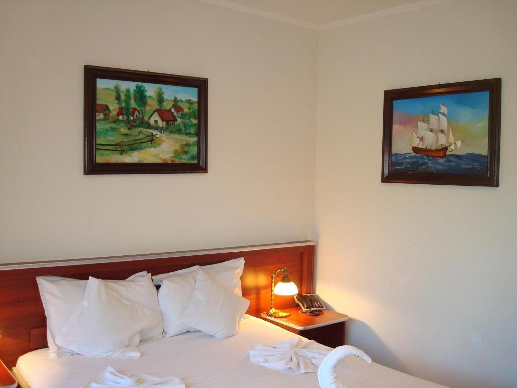 Hotel Ami 바일레펠릭스 외부 사진